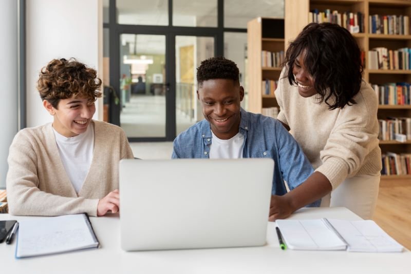 SJA top-up degree pathways from Level 5 diplomas to bachelor’s and MBA study